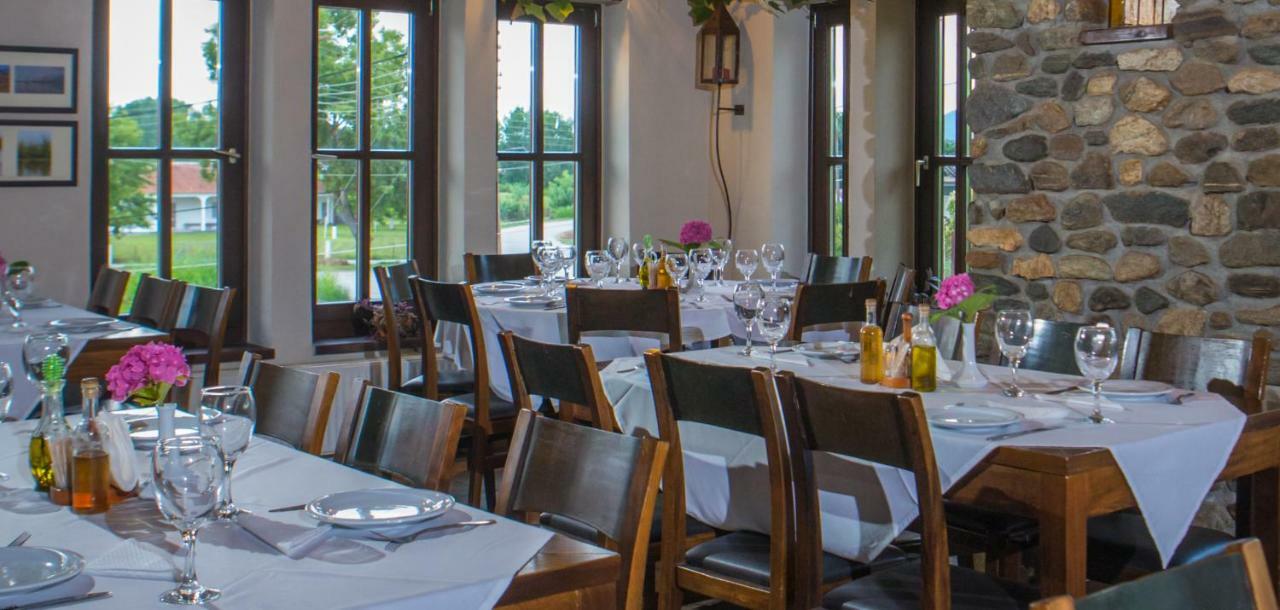 Oikoperiigitis Hotel Lago Kerkíni Esterno foto
