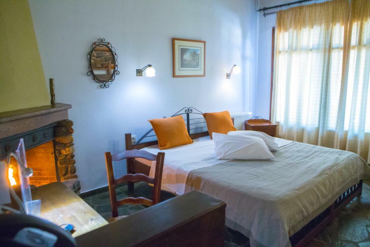 Oikoperiigitis Hotel Lago Kerkíni Esterno foto