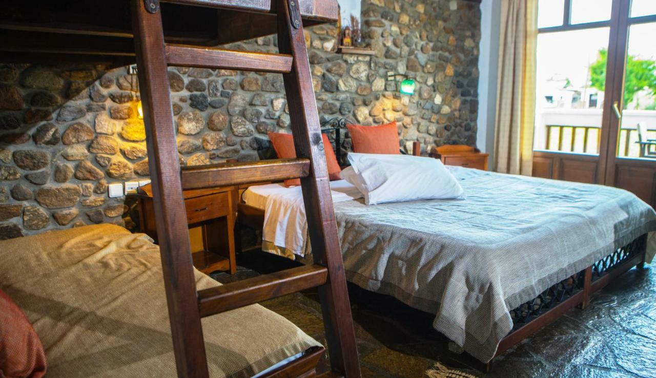 Oikoperiigitis Hotel Lago Kerkíni Esterno foto